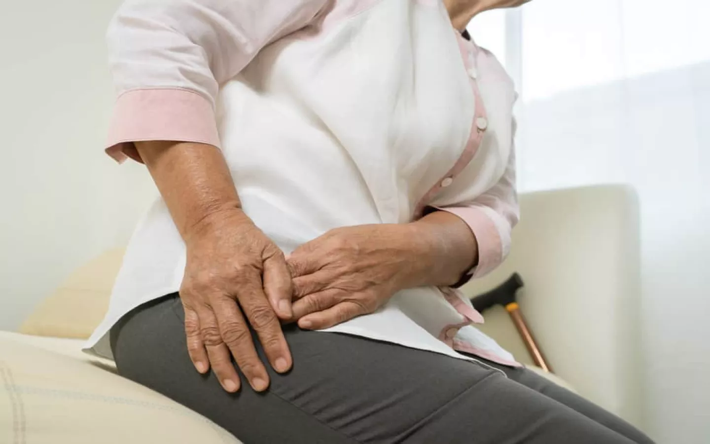 Arthrose de la hanche (Coxarthrose) : symptômes et traitements