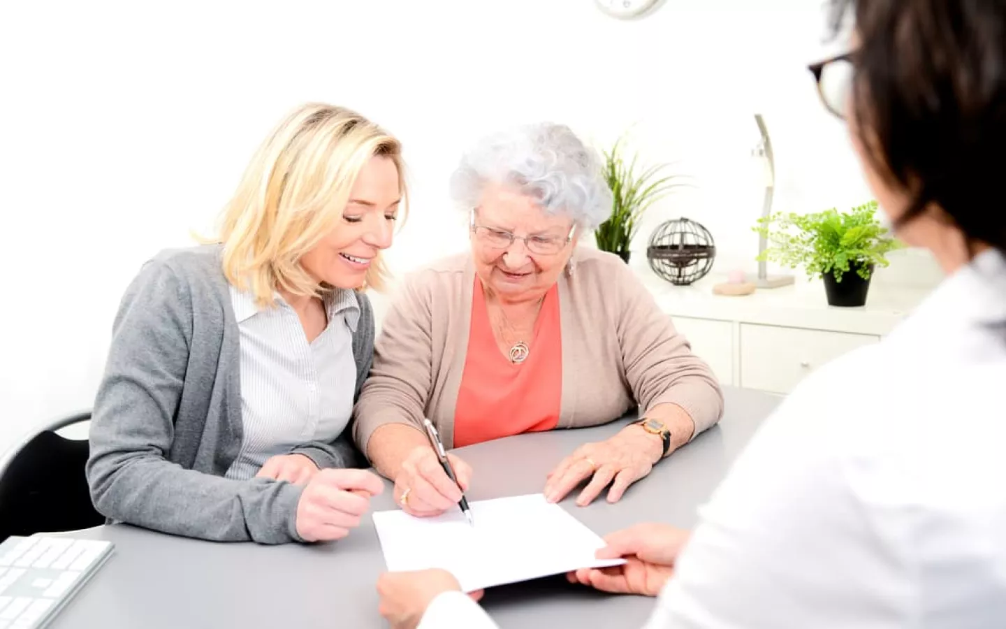 contester succession apres signature